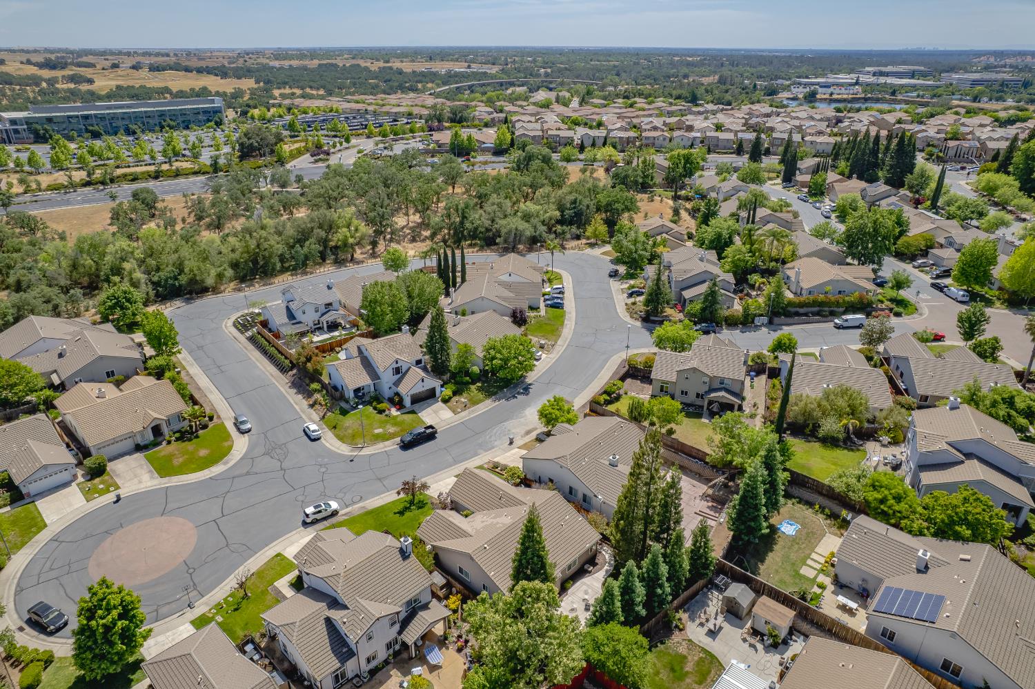 Detail Gallery Image 40 of 44 For 1014 Thompson Cir, Folsom,  CA 95630 - 4 Beds | 2 Baths