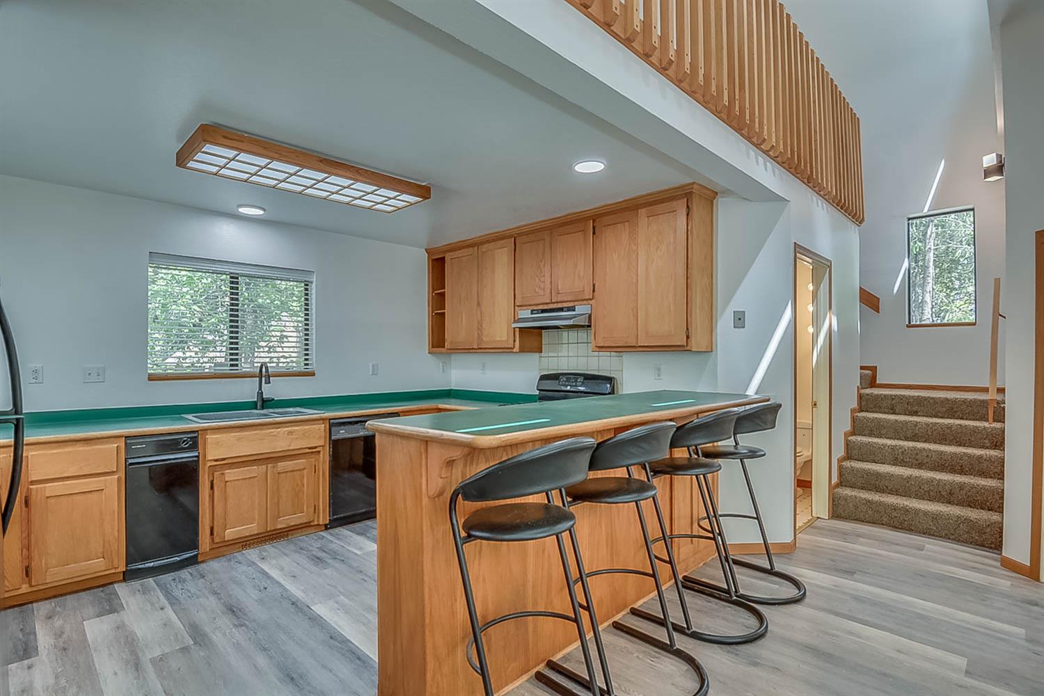 Detail Gallery Image 3 of 45 For 16815 Alpine Dr, Pioneer,  CA 95666 - 2 Beds | 2 Baths