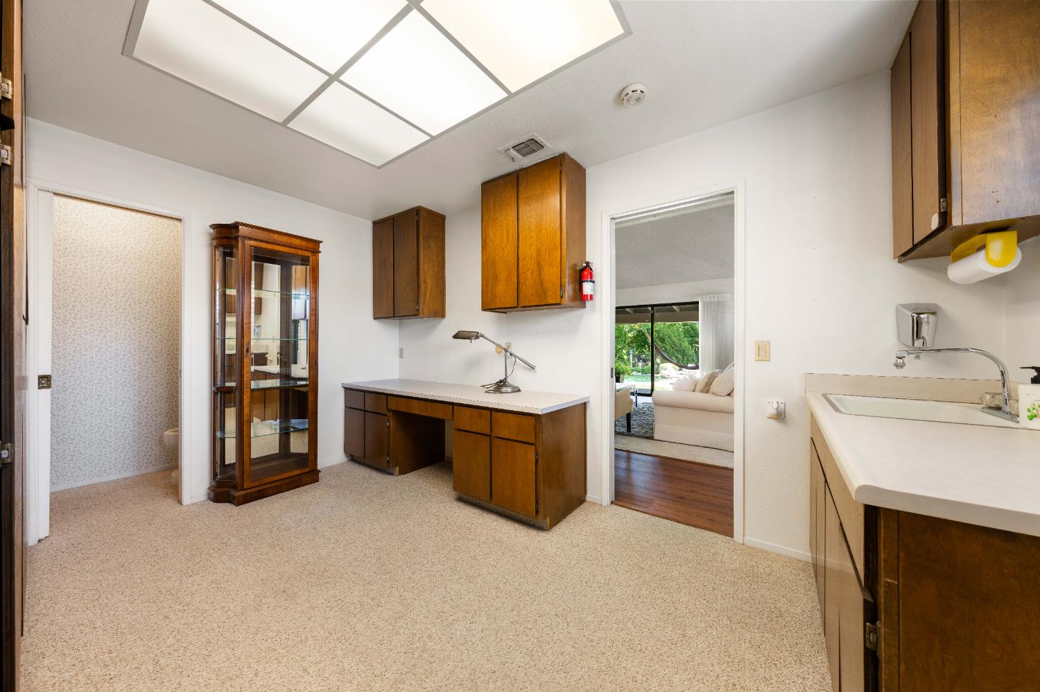 Detail Gallery Image 21 of 52 For 7831 Juarez Way, Fair Oaks,  CA 95628 - 3 Beds | 2/1 Baths