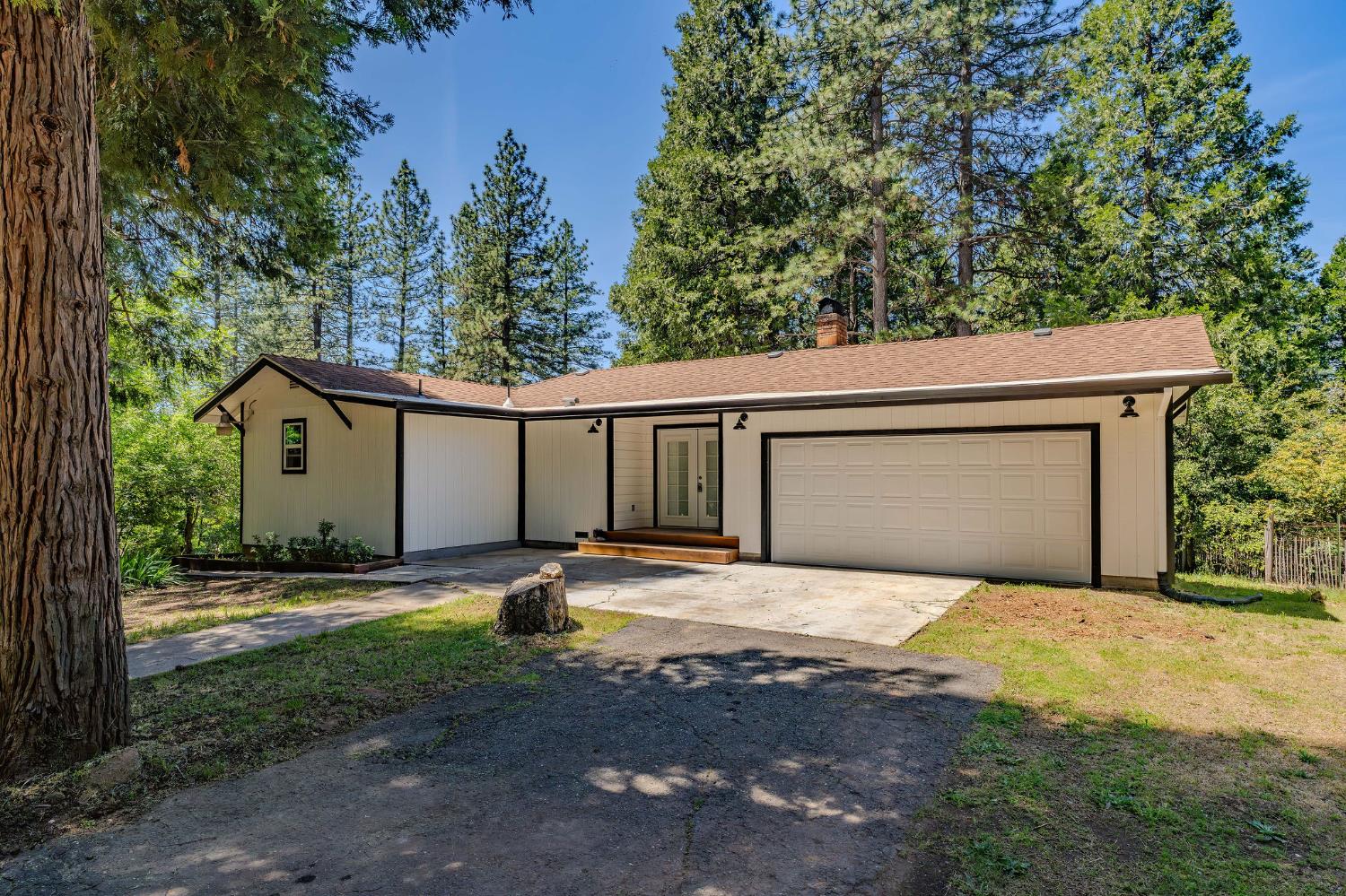 Detail Gallery Image 2 of 43 For 14490 Marilyn Ln, Pioneer,  CA 95666 - 2 Beds | 2 Baths