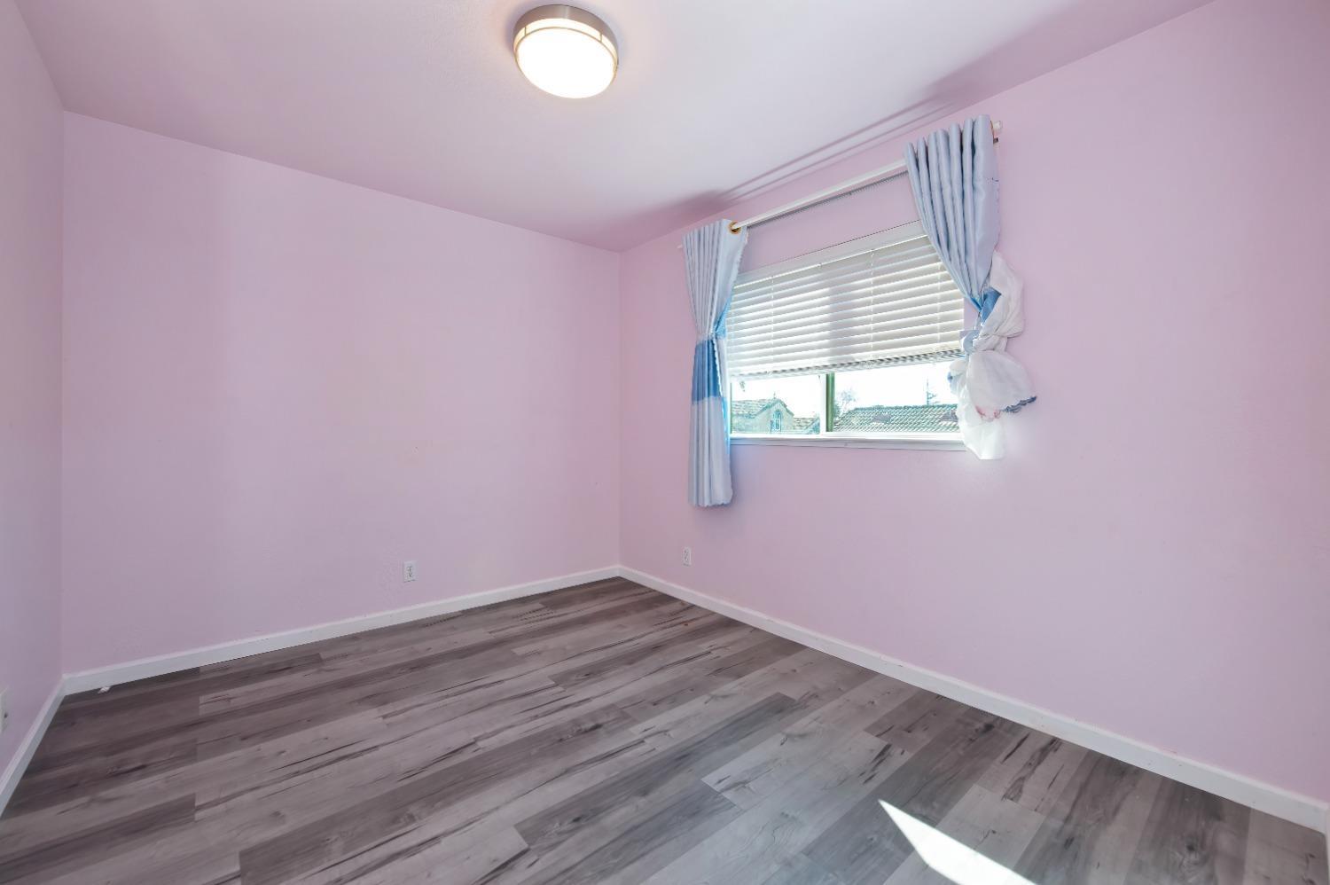 Detail Gallery Image 24 of 42 For 8924 La Margarita Way, Sacramento,  CA 95828 - 4 Beds | 2/1 Baths