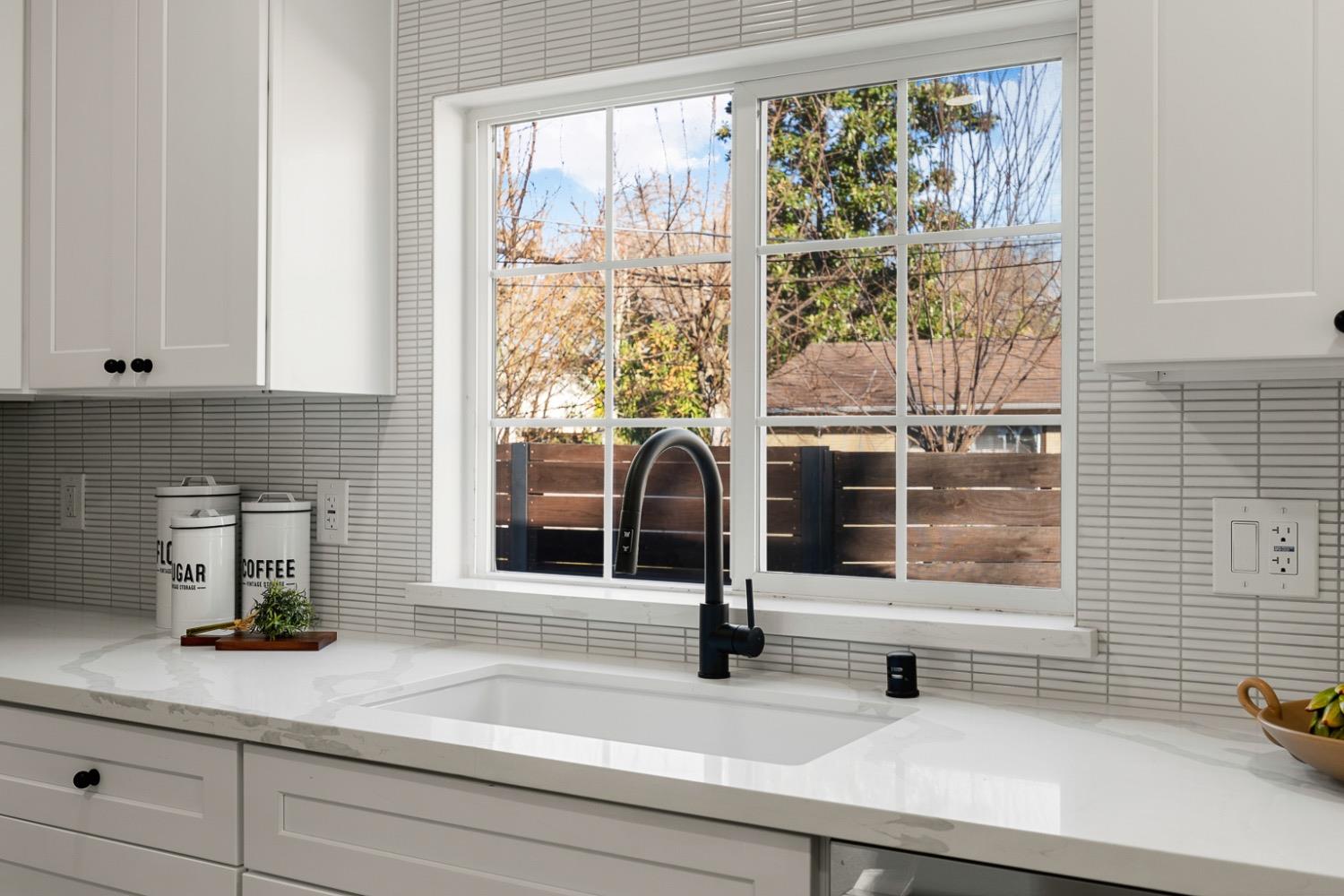 Detail Gallery Image 15 of 49 For 2750 San Luis Ct, Sacramento,  CA 95818 - 3 Beds | 2 Baths