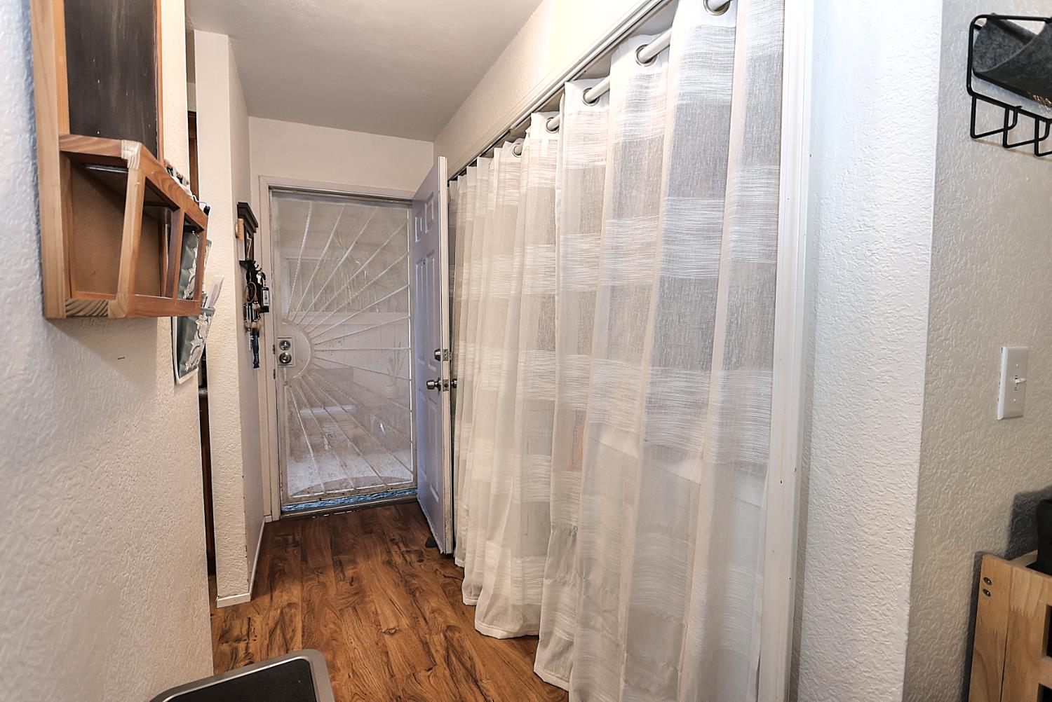 Detail Gallery Image 28 of 36 For 7437 Auburn Oaks Ct #E,  Citrus Heights,  CA 95621 - 2 Beds | 1 Baths