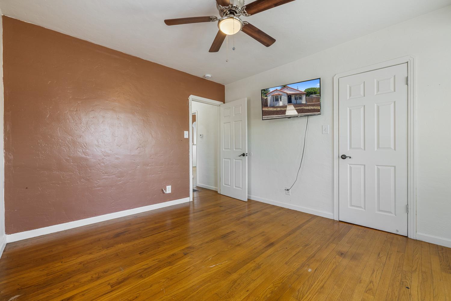 Detail Gallery Image 14 of 42 For 501 N Thor St, Turlock,  CA 95380 - 5 Beds | 2 Baths