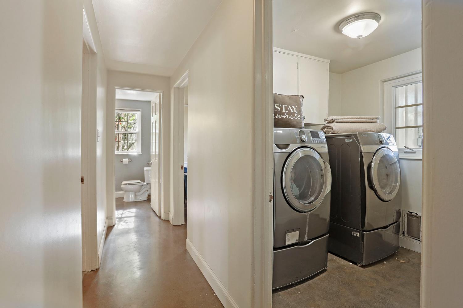 Detail Gallery Image 27 of 80 For 3651 Country Club Blvd, Stockton,  CA 95204 - 6 Beds | 3 Baths