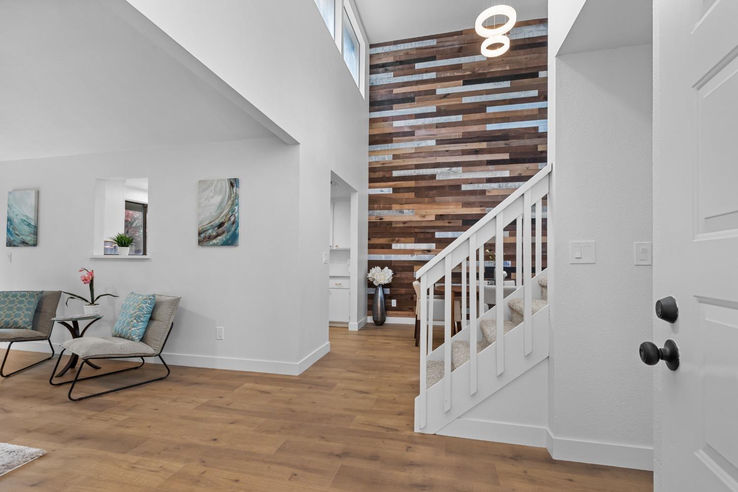 Detail Gallery Image 2 of 38 For 2662 Mandeville Way, West Sacramento,  CA 95691 - 2 Beds | 1/1 Baths