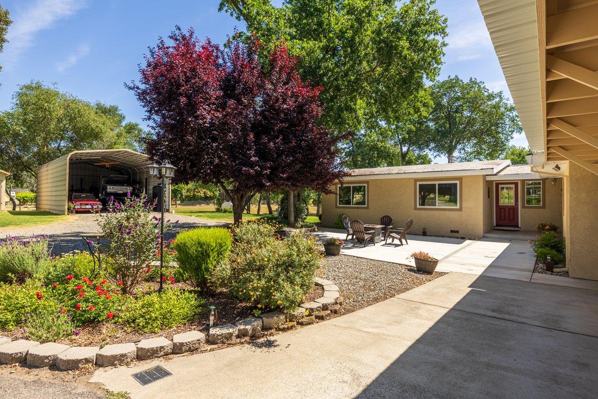 Detail Gallery Image 6 of 56 For 4325 Dias Ln, Loomis,  CA 95650 - 3 Beds | 2 Baths