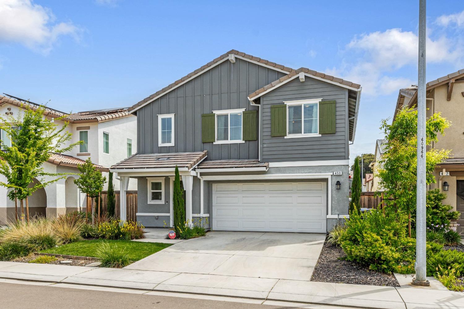 Detail Gallery Image 41 of 50 For 450 Rainbow Falls Ln, Manteca,  CA 95337 - 3 Beds | 2/1 Baths