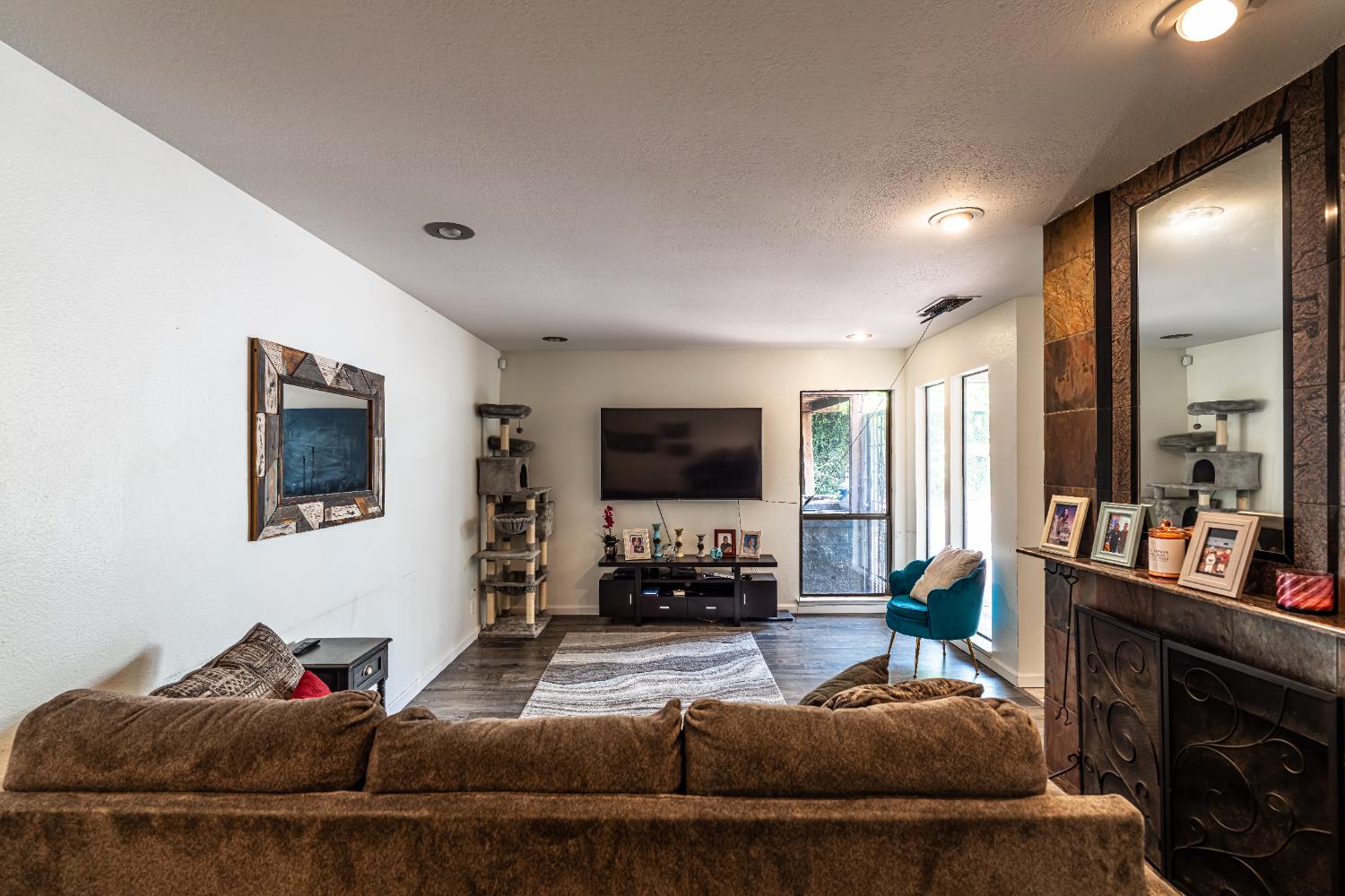 Detail Gallery Image 5 of 42 For 8565 Cloudcroft Way, Orangevale,  CA 95662 - 4 Beds | 2 Baths