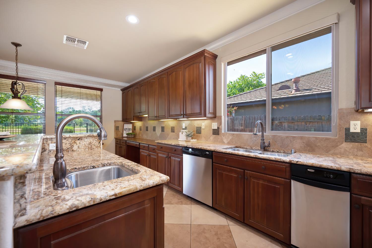 Detail Gallery Image 29 of 88 For 620 Castle Oaks Dr, Ione,  CA 95640 - 4 Beds | 2/1 Baths