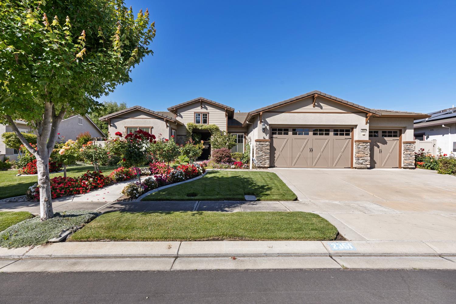 Detail Gallery Image 1 of 48 For 2351 River Berry Dr, Manteca,  CA 95336 - 2 Beds | 2 Baths
