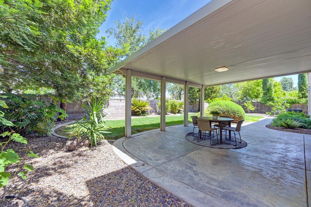 Detail Gallery Image 66 of 78 For 10317 Hite Cir, Elk Grove,  CA 95757 - 5 Beds | 3 Baths