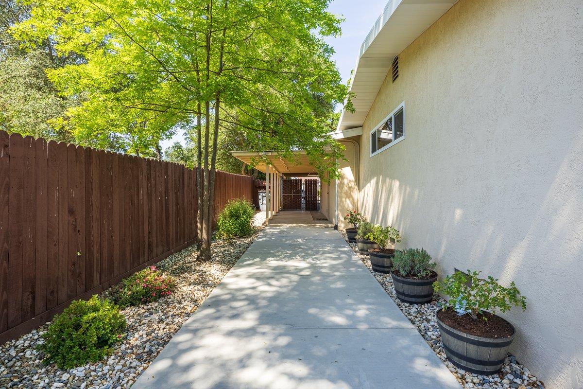 Detail Gallery Image 13 of 56 For 4325 Dias Ln, Loomis,  CA 95650 - 3 Beds | 2 Baths
