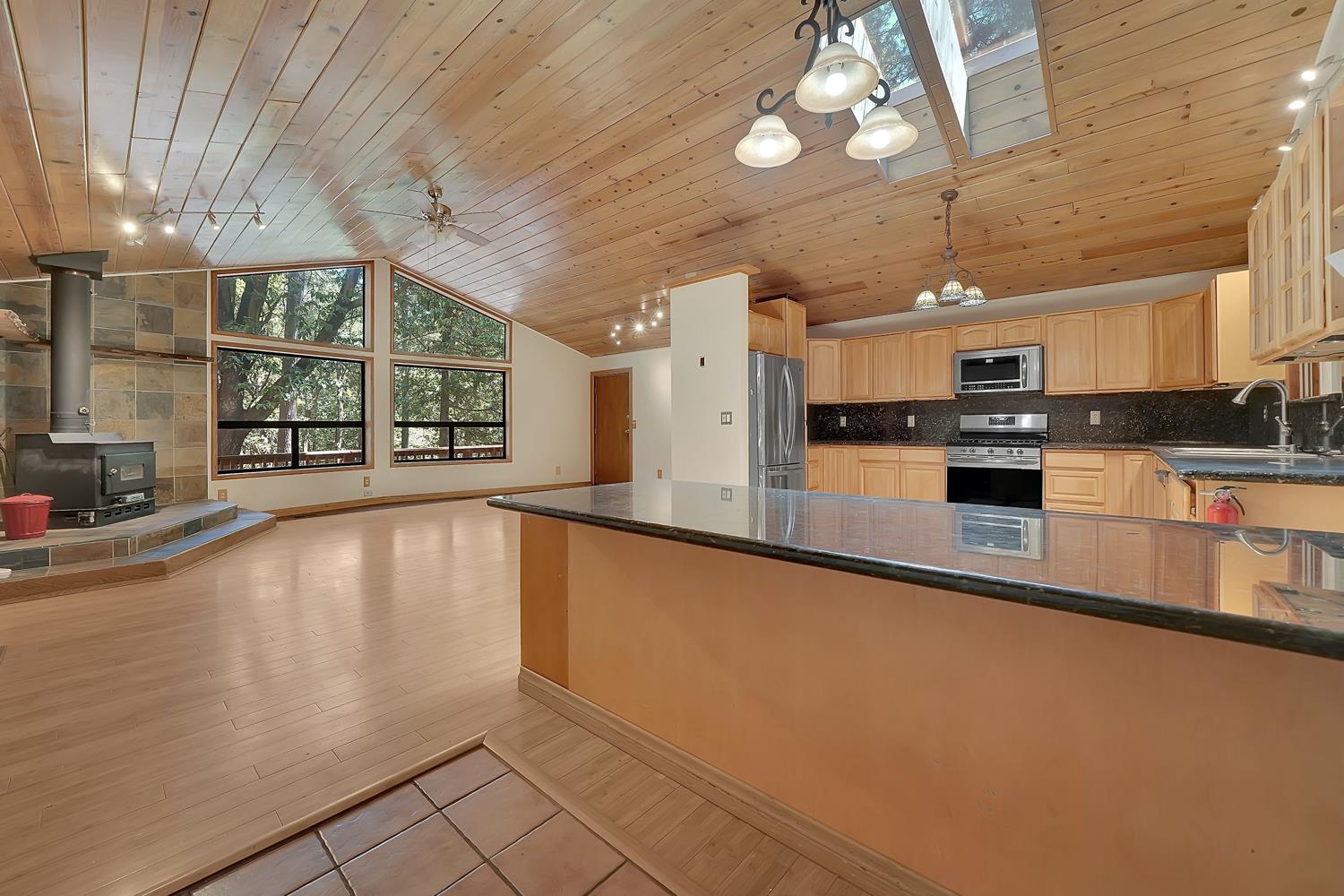 Detail Gallery Image 2 of 82 For 18844 Inspiration Dr, Pioneer,  CA 95666 - 2 Beds | 2 Baths