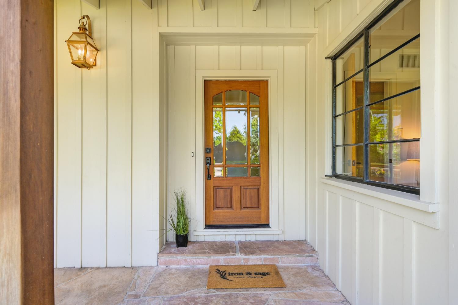 Detail Gallery Image 11 of 64 For 5428 Fair Oaks Blvd, Carmichael,  CA 95608 - 4 Beds | 2 Baths
