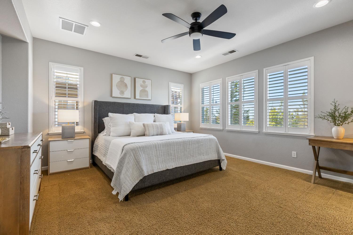 Detail Gallery Image 21 of 36 For 947 Campfire Cir, Rocklin,  CA 95765 - 3 Beds | 2/1 Baths