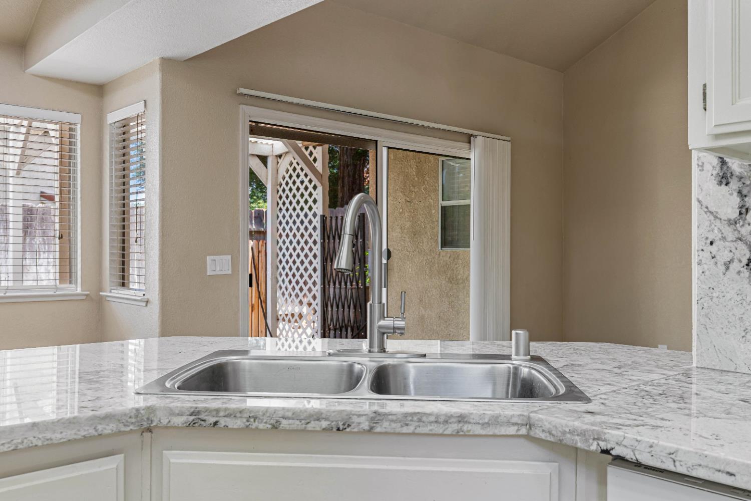 Detail Gallery Image 10 of 42 For 374 Trevor Ave, Oakdale,  CA 95361 - 4 Beds | 2 Baths