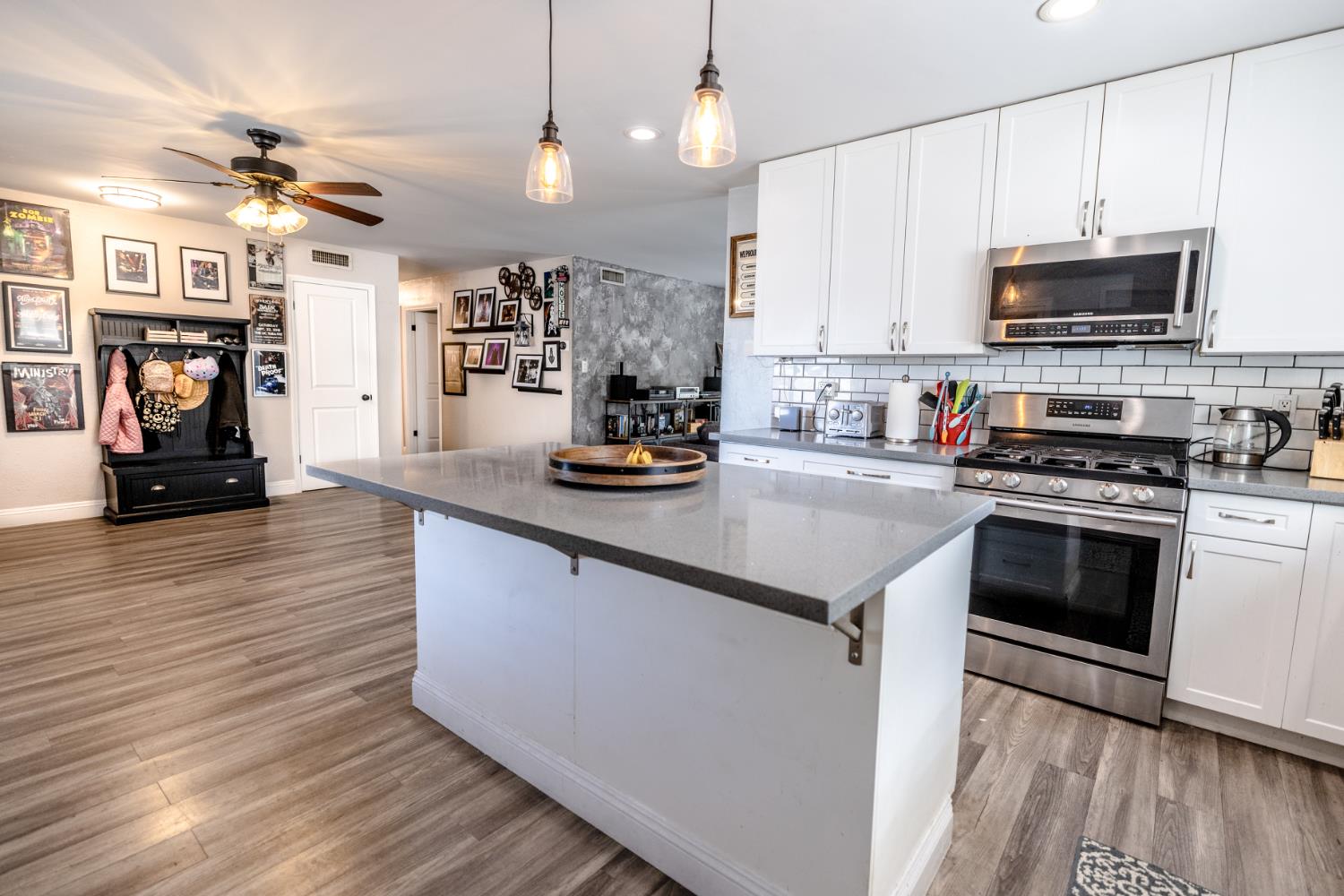 Detail Gallery Image 20 of 64 For 10468 Neiretto Ct, Rancho Cordova,  CA 95670 - 3 Beds | 2 Baths
