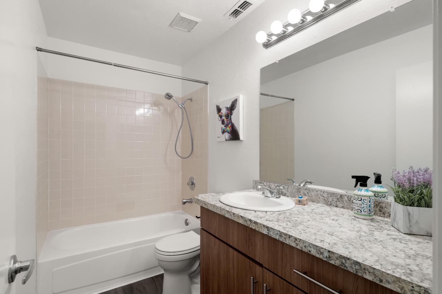 Detail Gallery Image 23 of 31 For 8082 Forest Glen Way, Citrus Heights,  CA 95610 - 3 Beds | 2 Baths