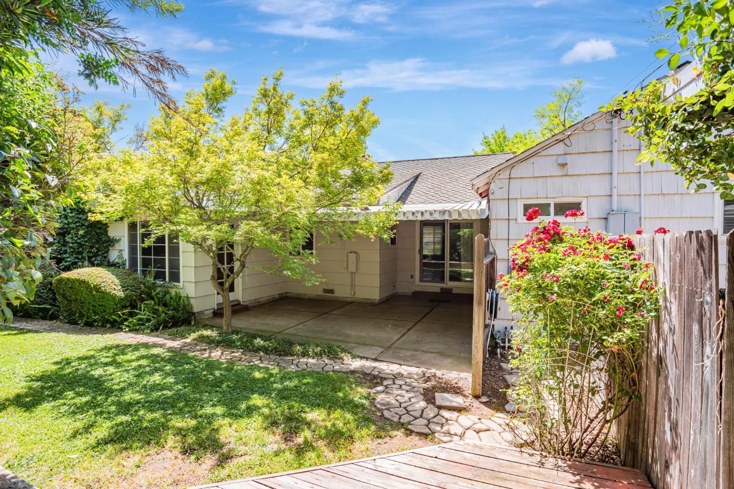 Detail Gallery Image 35 of 42 For 3005 La via Way, Sacramento,  CA 95825 - 4 Beds | 2 Baths