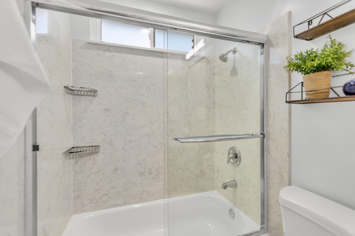 Detail Gallery Image 19 of 35 For 63 Milpitas Cir, Sacramento,  CA 95823 - 3 Beds | 1 Baths