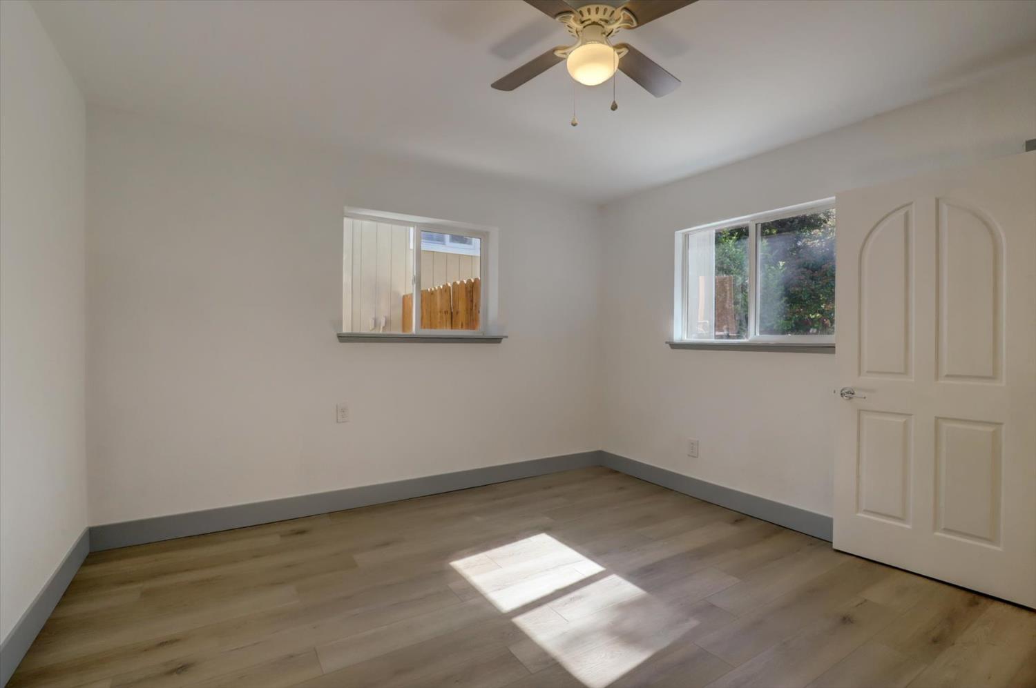 Detail Gallery Image 13 of 62 For 347 E Maryland Dr, Grass Valley,  CA 95945 - 2 Beds | 2 Baths