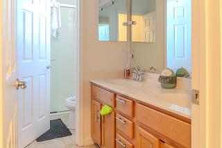 Detail Gallery Image 10 of 32 For 8764 Nakota Way, Sacramento,  CA 95828 - 5 Beds | 3 Baths