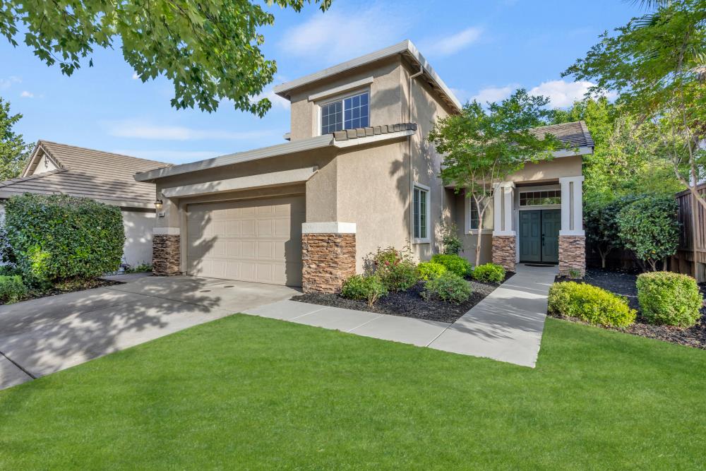 Detail Gallery Image 2 of 58 For 1863 Antares Ct, Folsom,  CA 95630 - 4 Beds | 3 Baths