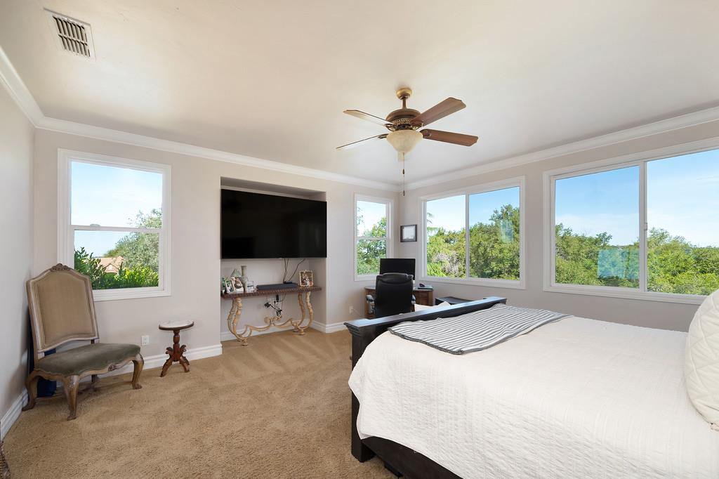 Detail Gallery Image 21 of 37 For 3327 Bordeaux Dr, El Dorado Hills,  CA 95762 - 5 Beds | 3/1 Baths