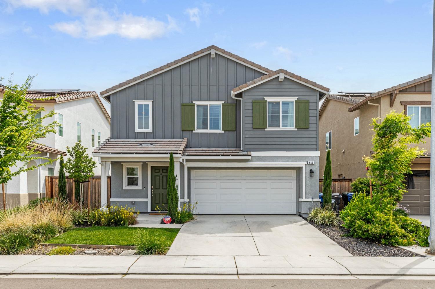 Detail Gallery Image 32 of 50 For 450 Rainbow Falls Ln, Manteca,  CA 95337 - 3 Beds | 2/1 Baths