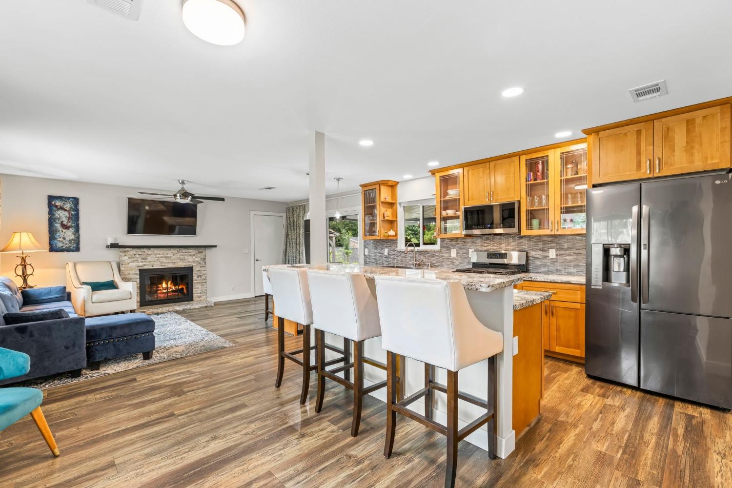 Detail Gallery Image 13 of 45 For 6516 Main Ave, Orangevale,  CA 95662 - 4 Beds | 2 Baths
