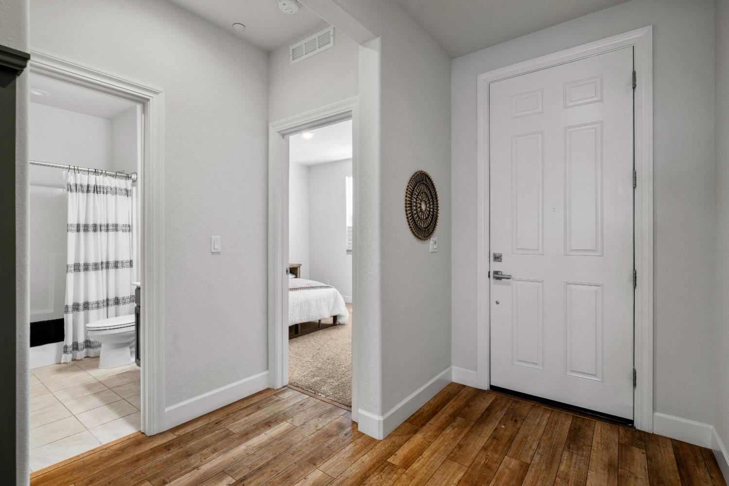 Detail Gallery Image 6 of 50 For 417 Chagall Ln, Stockton,  CA 95209 - 3 Beds | 2/1 Baths