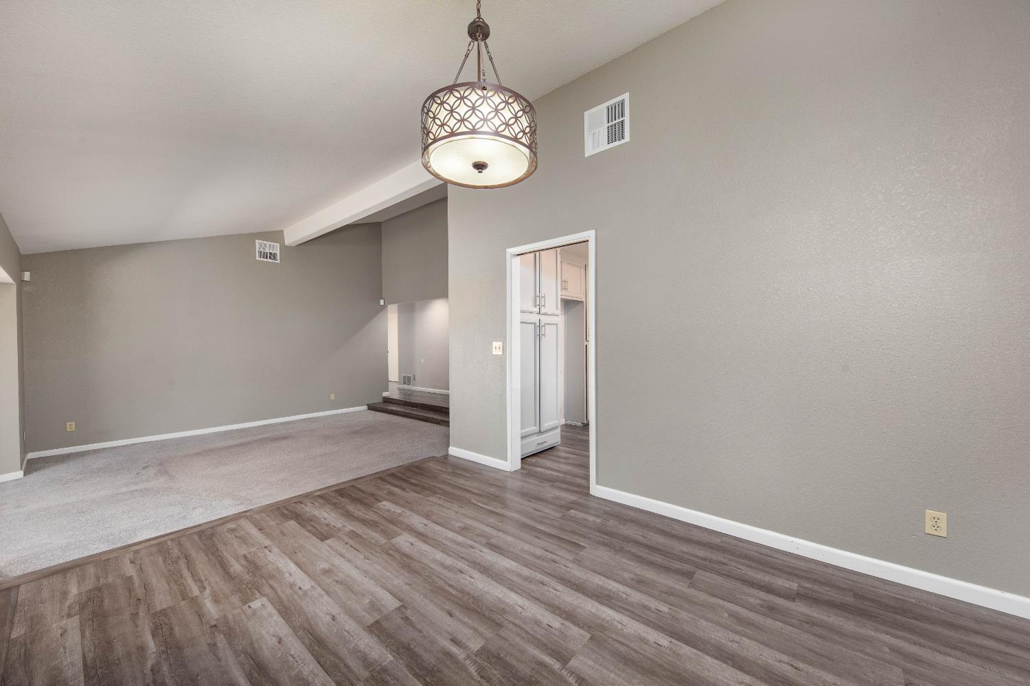 Detail Gallery Image 18 of 56 For 9412 Bonanza Dr, Stockton,  CA 95209 - 3 Beds | 2/1 Baths