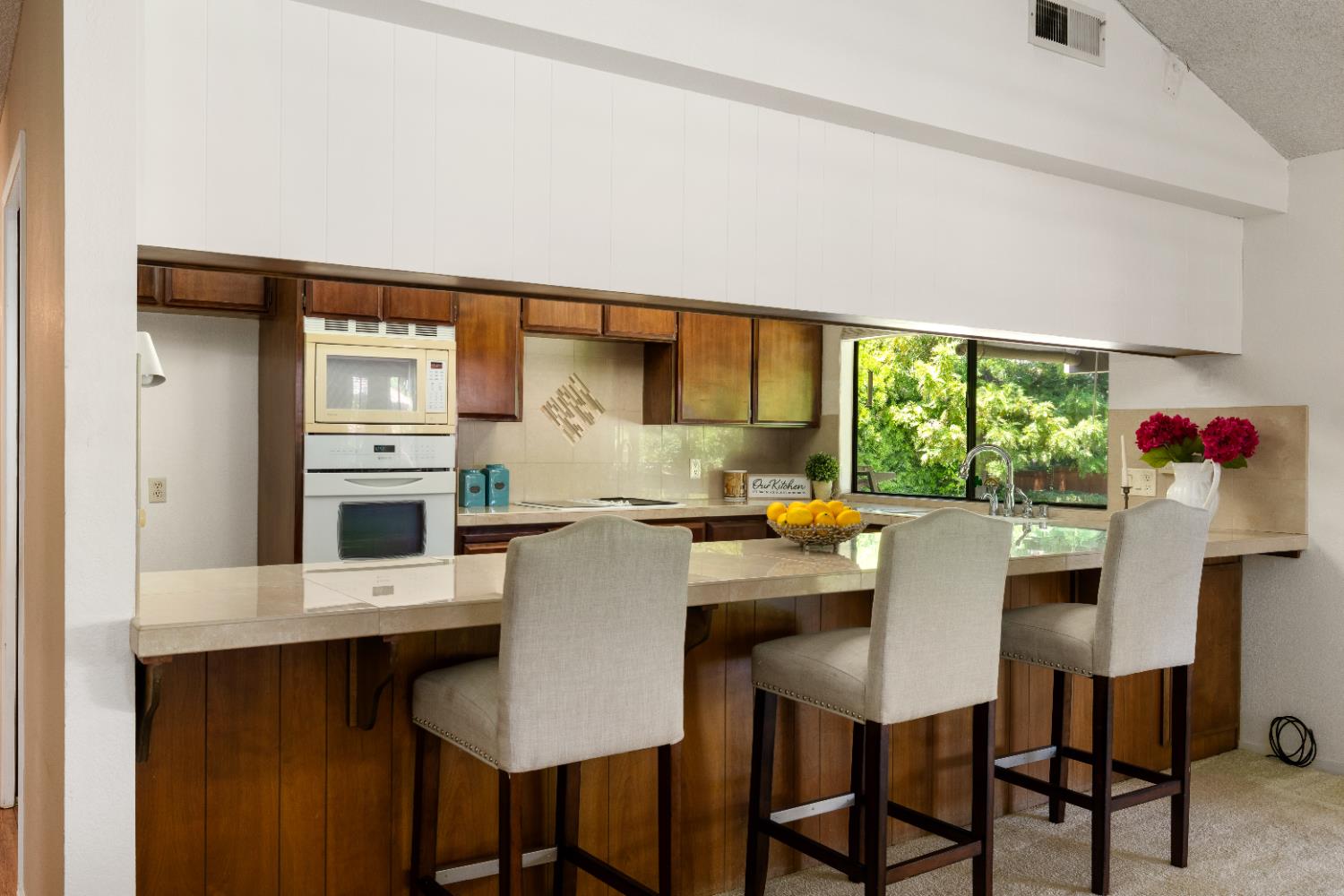 Detail Gallery Image 19 of 52 For 7831 Juarez Way, Fair Oaks,  CA 95628 - 3 Beds | 2/1 Baths