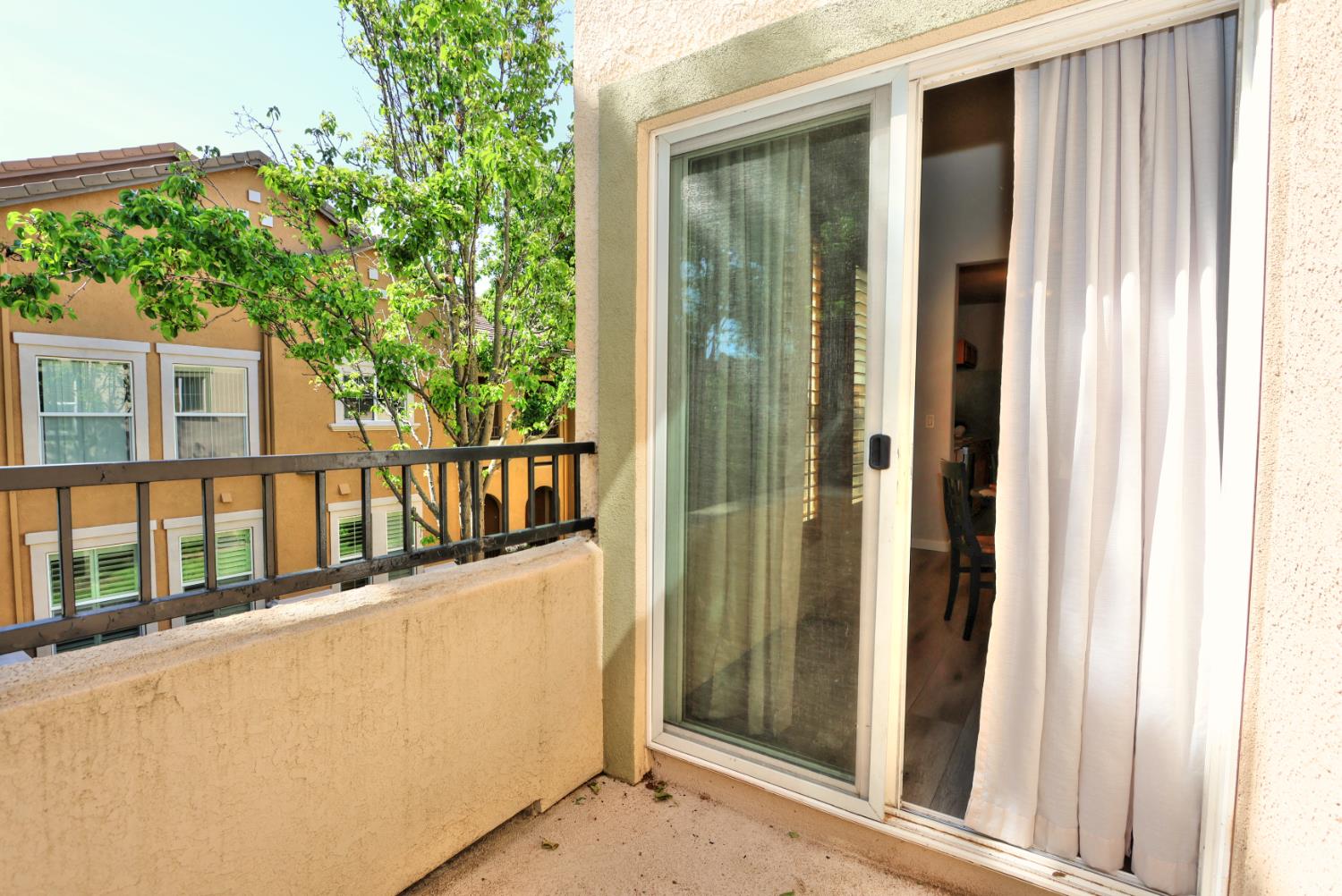 Photo #9: 225039412 Listing: Photo #9