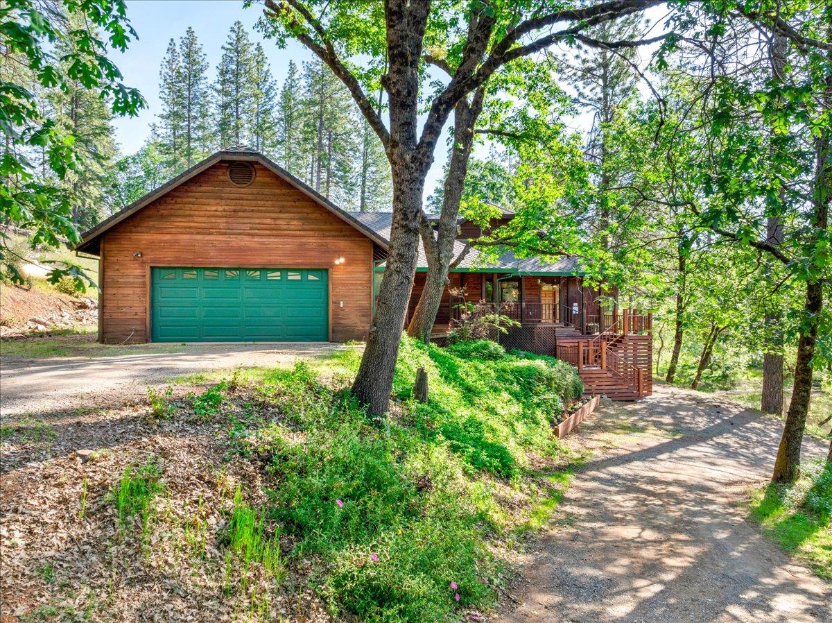 Detail Gallery Image 5 of 63 For 21925 Sandstone Way, Foresthill,  CA 95631 - 3 Beds | 3 Baths