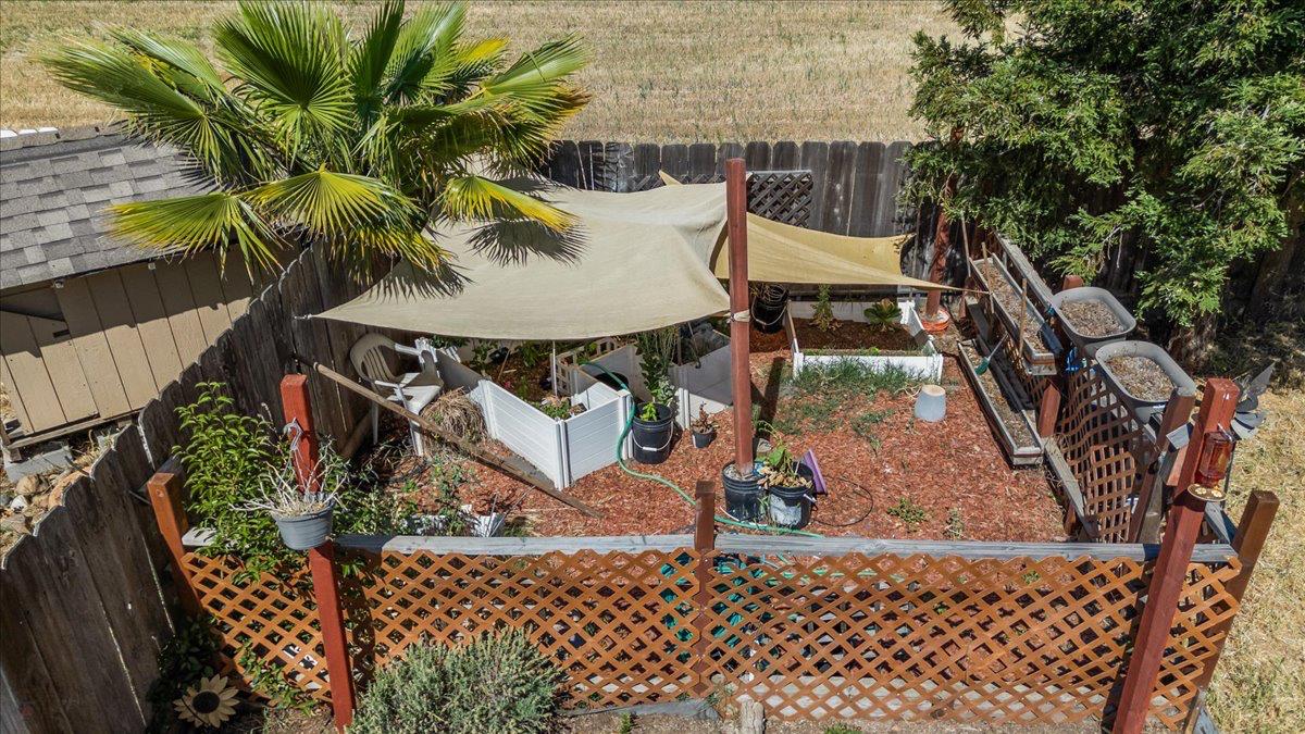 Detail Gallery Image 55 of 61 For 209 S Pasadena Ave, Waterford,  CA 95386 - 3 Beds | 1 Baths