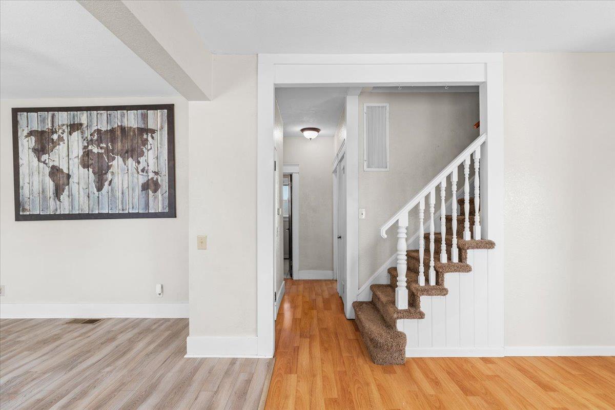 Detail Gallery Image 26 of 61 For 209 S Pasadena Ave, Waterford,  CA 95386 - 3 Beds | 1 Baths