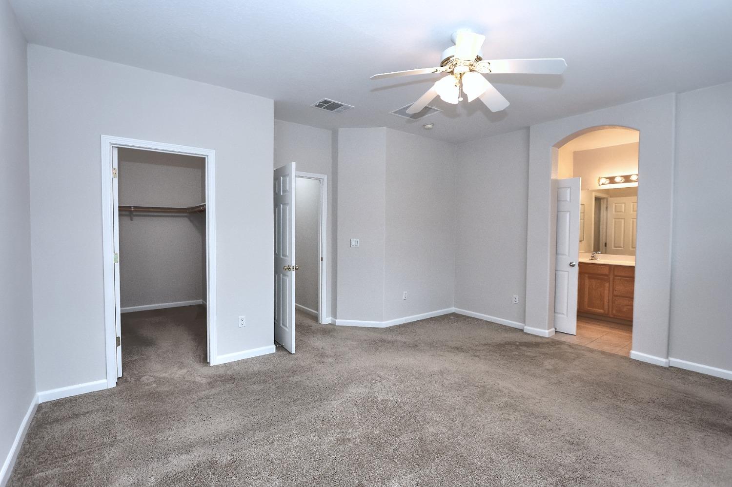 Photo #41: 225063611 Listing: Photo #41