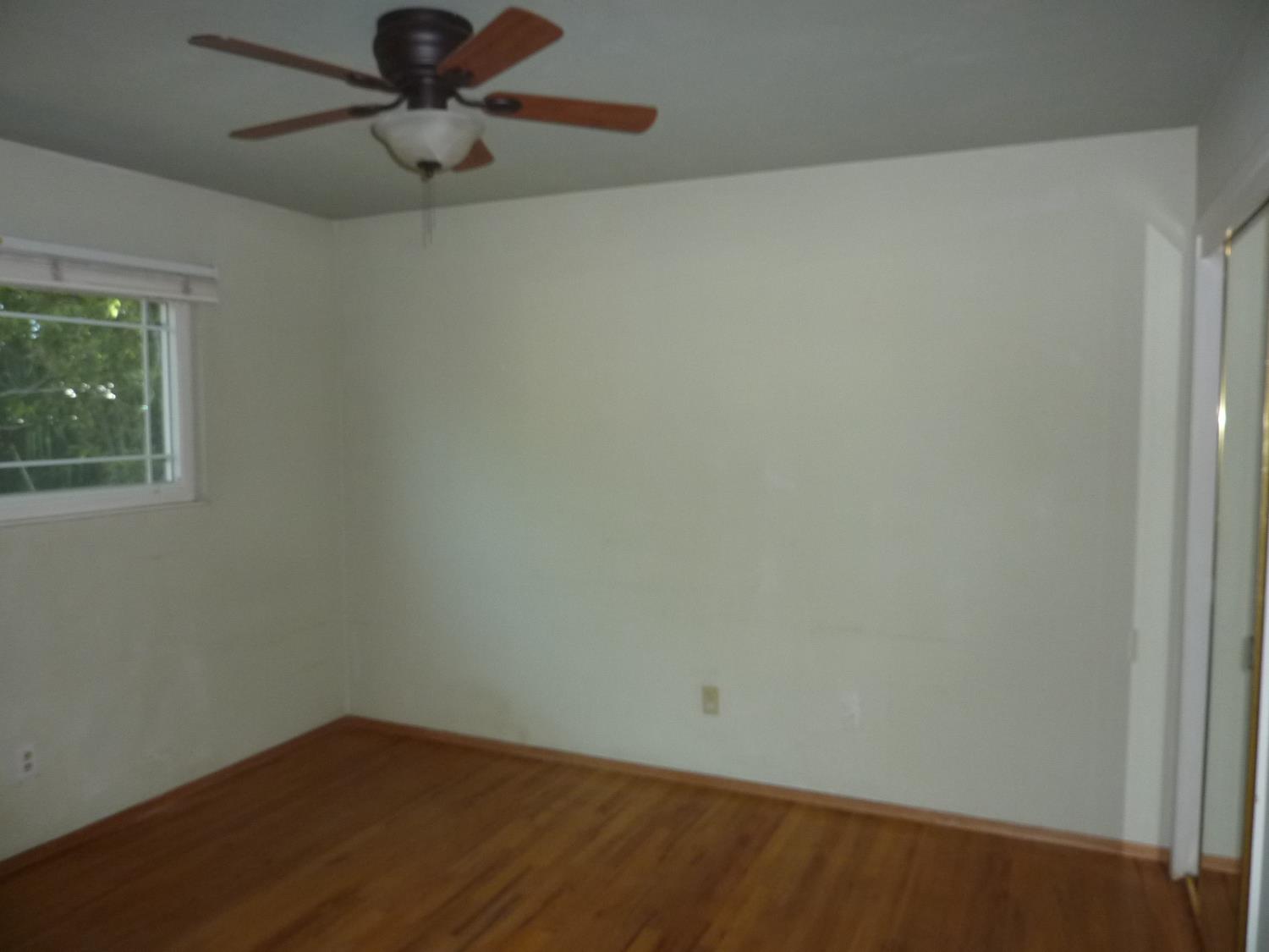 Detail Gallery Image 13 of 17 For 1800 Jackson St, Lodi,  CA 95242 - 3 Beds | 2/1 Baths