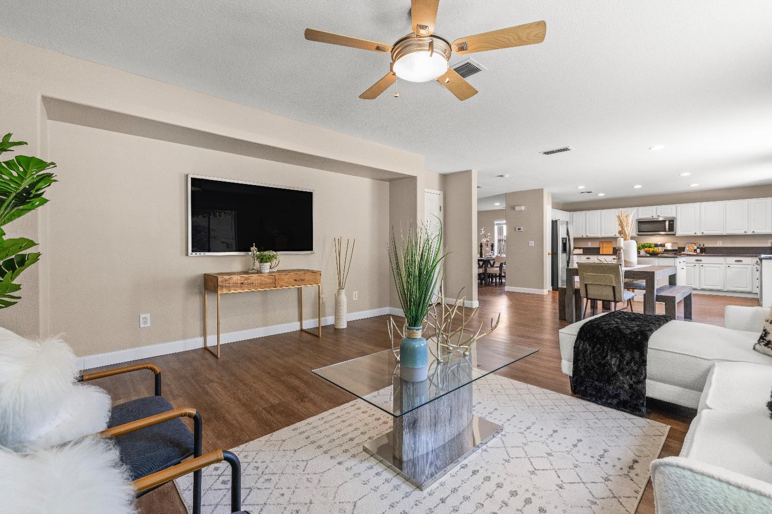 Detail Gallery Image 17 of 34 For 2149 Arnold Dr, Rocklin,  CA 95765 - 4 Beds | 2/1 Baths