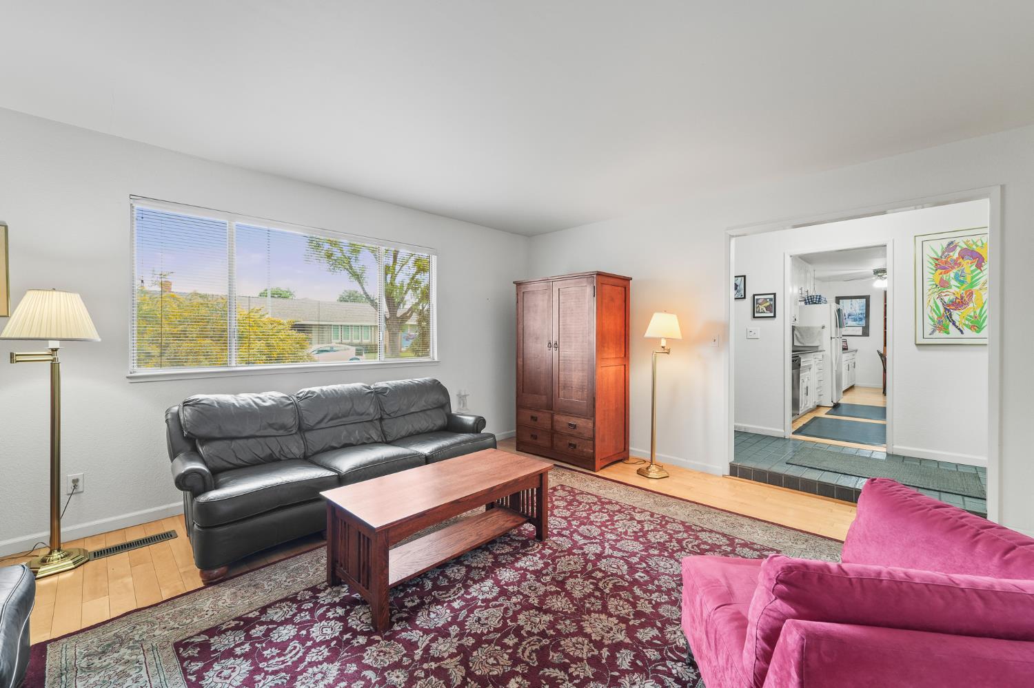Detail Gallery Image 9 of 47 For 1828 Hermida Way, Modesto,  CA 95355 - 3 Beds | 2 Baths