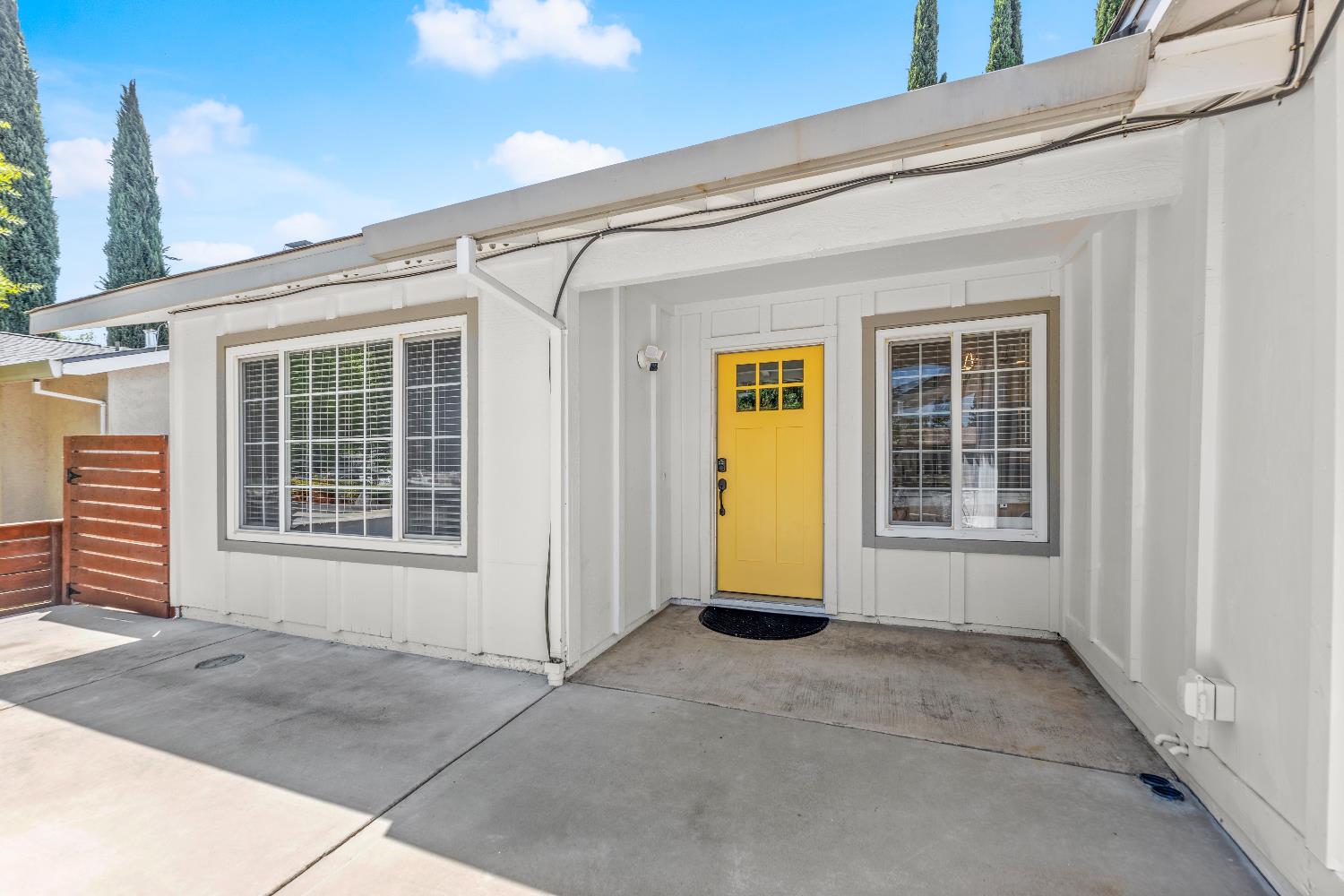 Detail Gallery Image 8 of 66 For 2915 Baronet Way, Sacramento,  CA 95833 - 4 Beds | 2 Baths