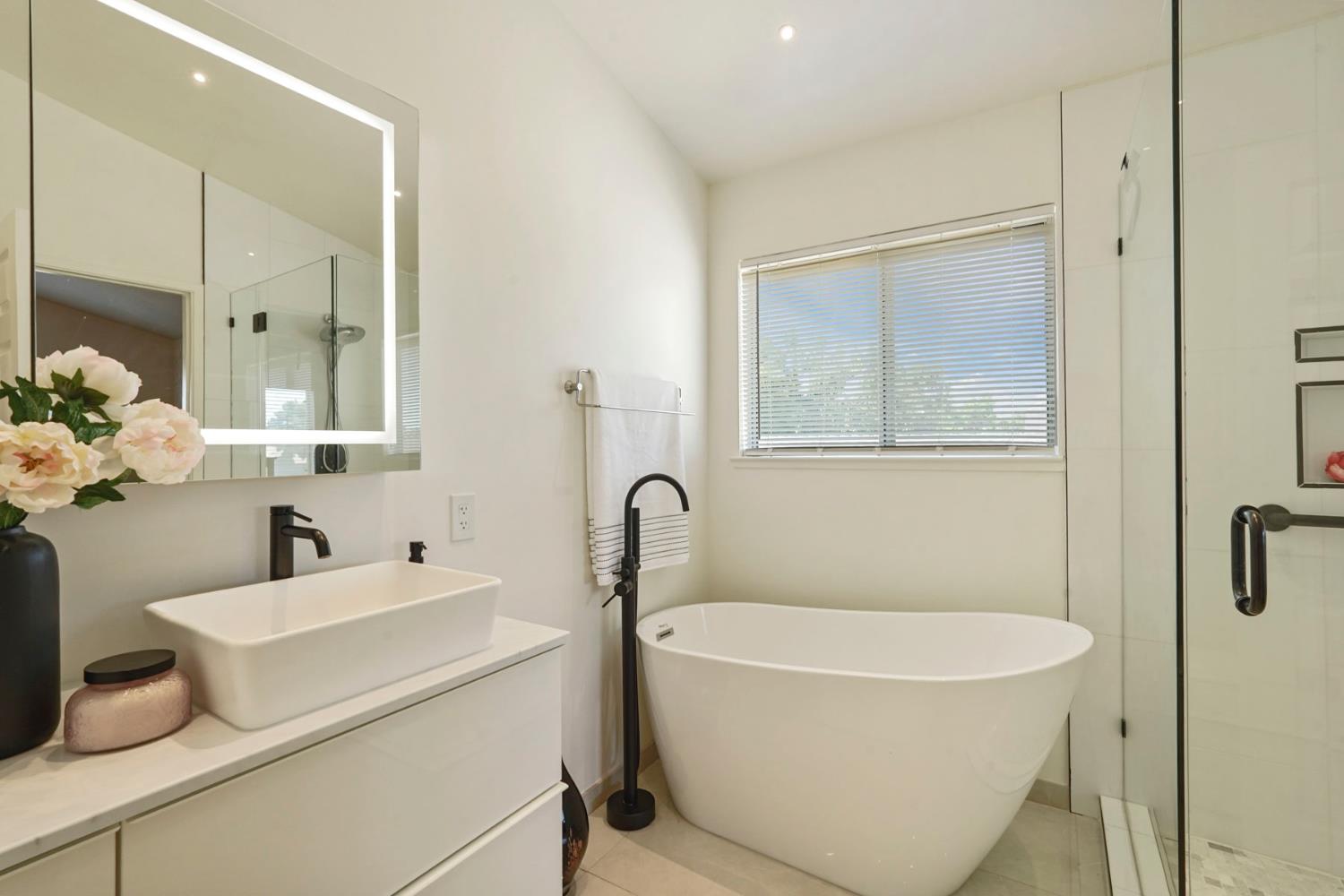 Detail Gallery Image 29 of 47 For 5329 Barbados Cir, Stockton,  CA 95210 - 3 Beds | 2/1 Baths