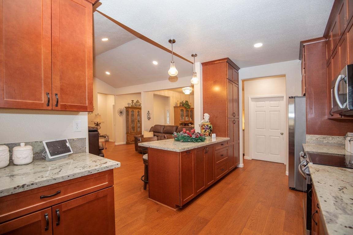 Detail Gallery Image 16 of 58 For 21271 Latrobe Rd, Plymouth,  CA 95669 - 3 Beds | 2 Baths