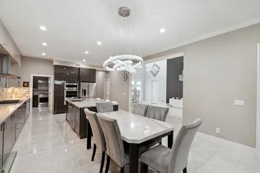 Detail Gallery Image 8 of 45 For 7160 W Dovewood Ln, Fresno,  CA 93723 - 7 Beds | 5/1 Baths