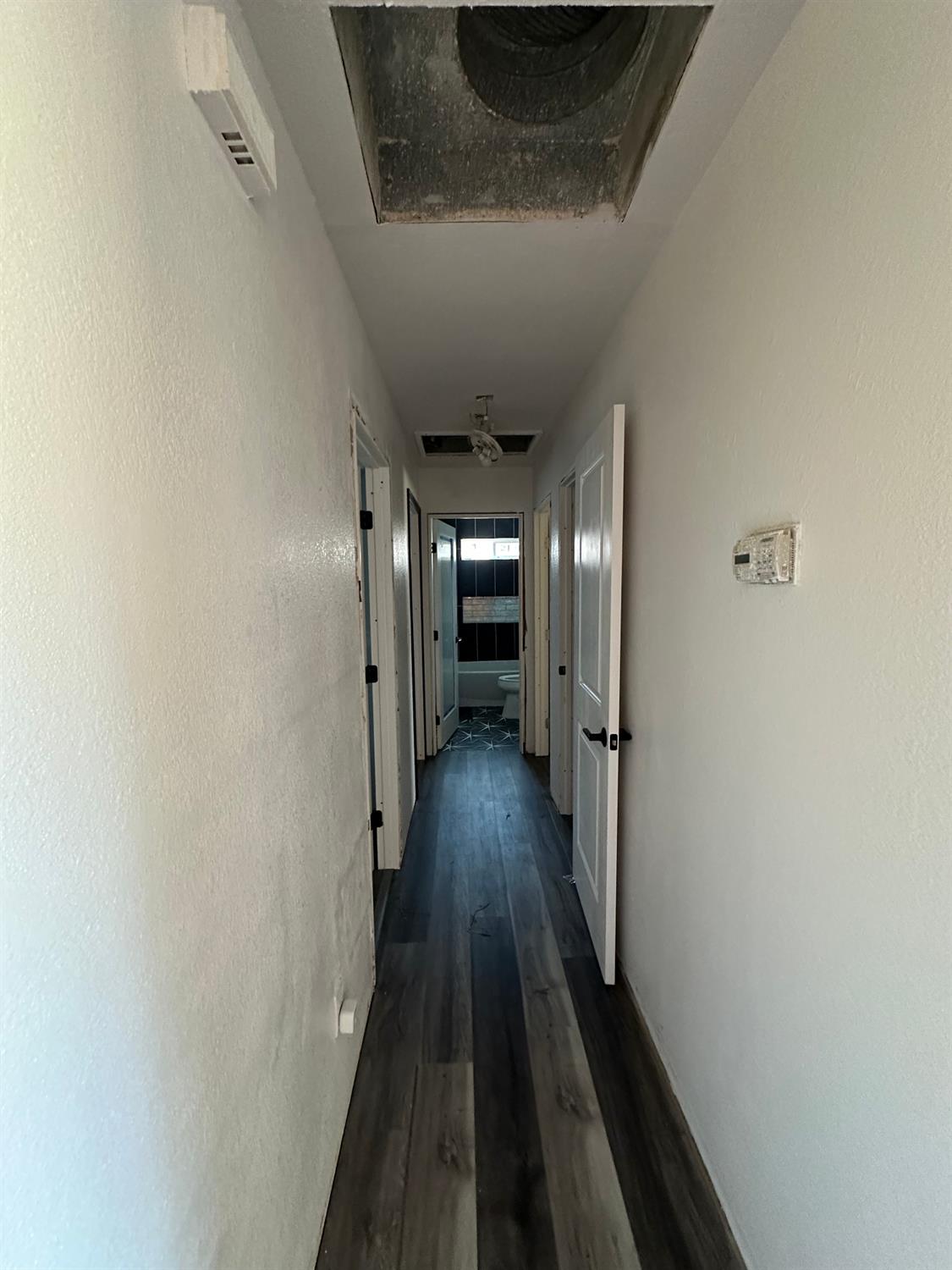 Detail Gallery Image 10 of 22 For 9211 Eaglepoint Ln, Stockton,  CA 95210 - 3 Beds | 2 Baths