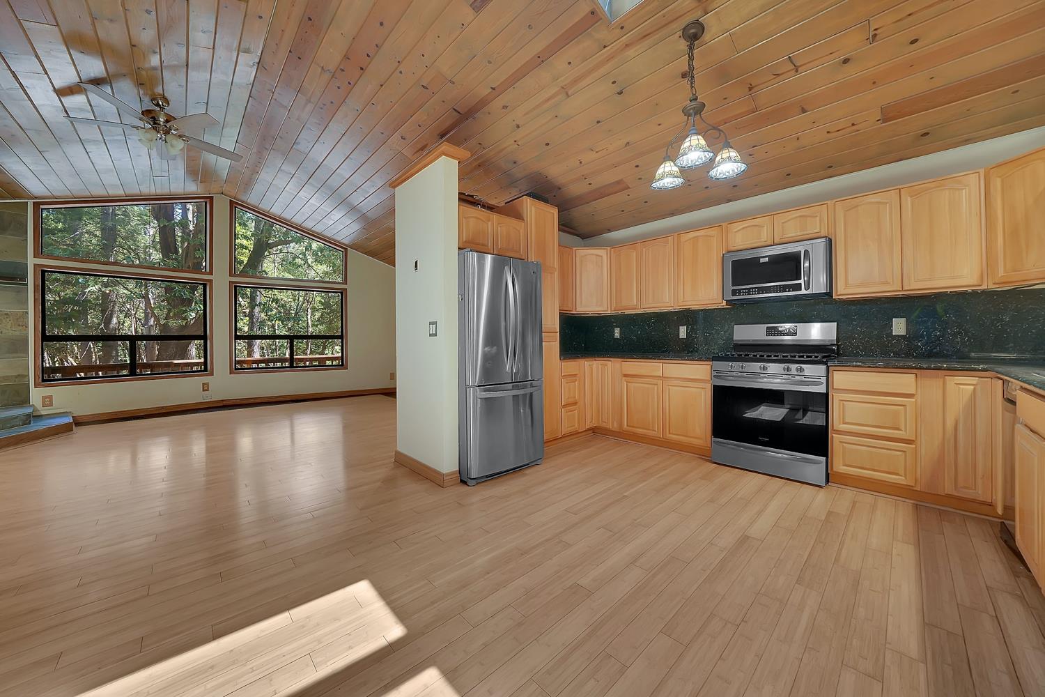 Detail Gallery Image 6 of 82 For 18844 Inspiration Dr, Pioneer,  CA 95666 - 2 Beds | 2 Baths