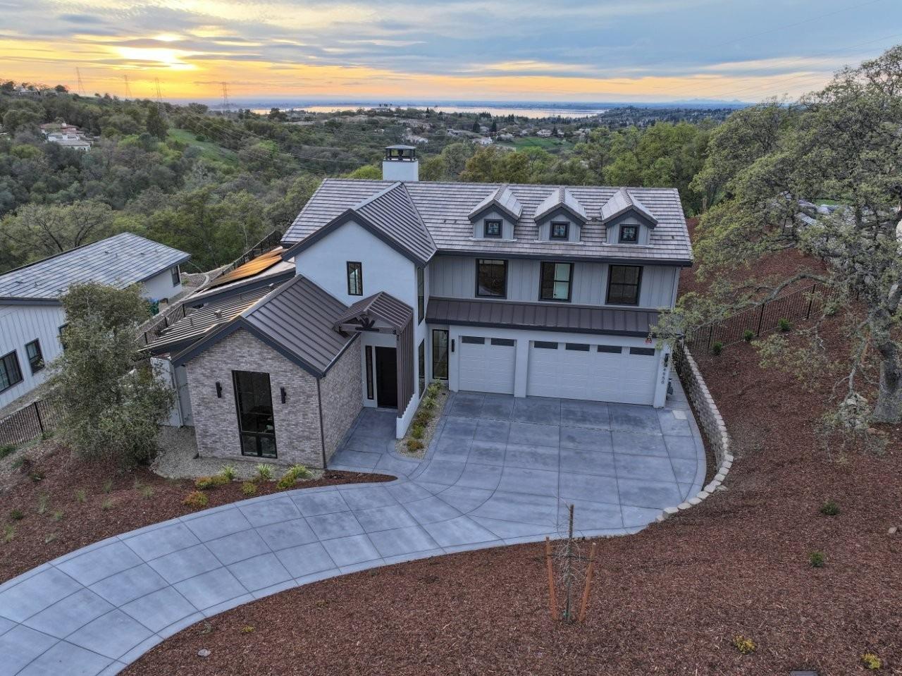 Detail Gallery Image 1 of 99 For 4950 Greyson Creek Dr, El Dorado Hills,  CA 95762 - 4 Beds | 5/1 Baths