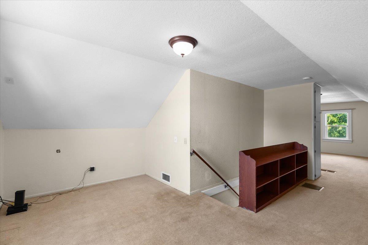 Detail Gallery Image 33 of 61 For 209 S Pasadena Ave, Waterford,  CA 95386 - 3 Beds | 1 Baths